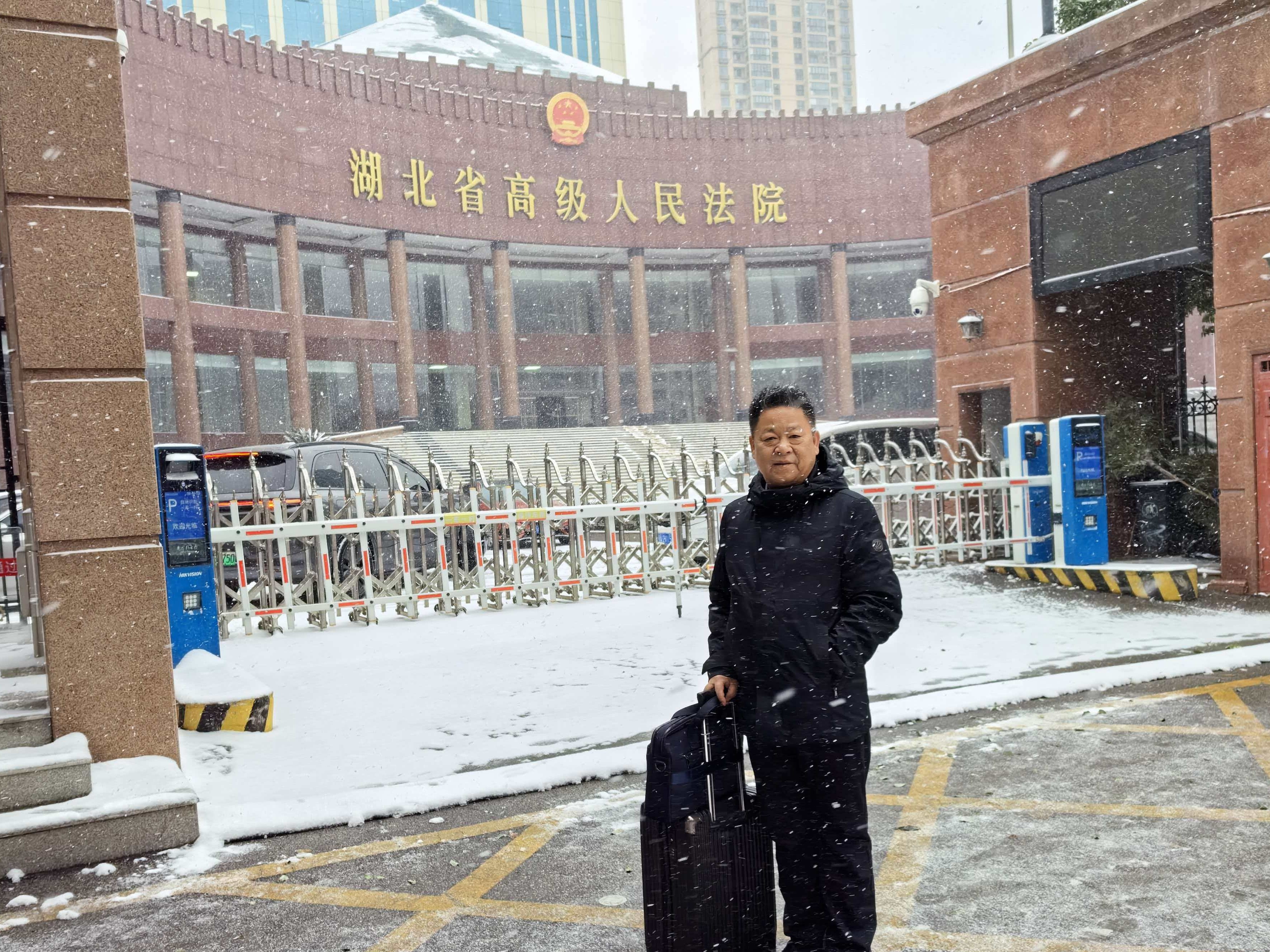 韩宝玉律师：37年审判经验，转身辩护席（2026）